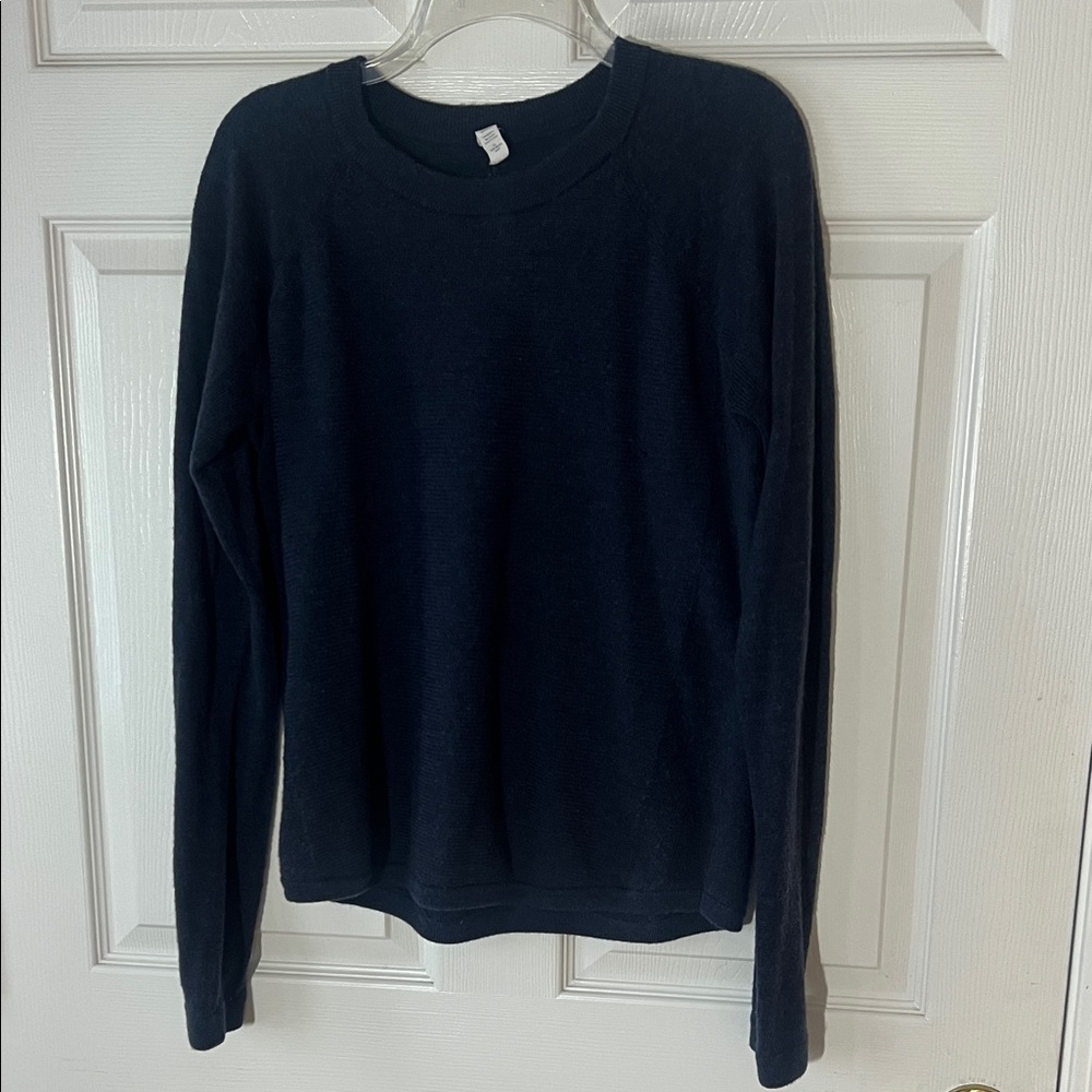 Lululemon Navy Classic‎ 100% Merino Wool Long Sleeve Sweater, Sz 12